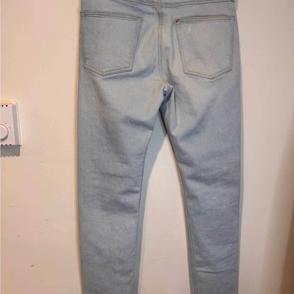 H&M Mens Light Blue Distressed Slim Tapered Jeans Size 32/32 Gently Used - Picture 2 of 6
